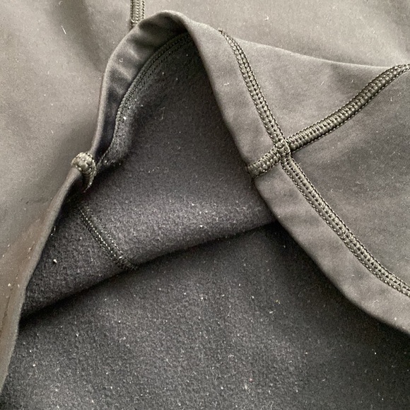 NILS Base Layer/Active Top - Picture 8 of 9